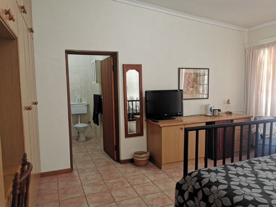 5 Bedroom Property for Sale in Piketberg Western Cape